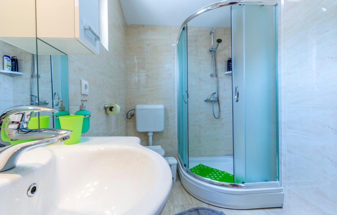 Apartments Listes Milna  Dış mekan fotoğraf