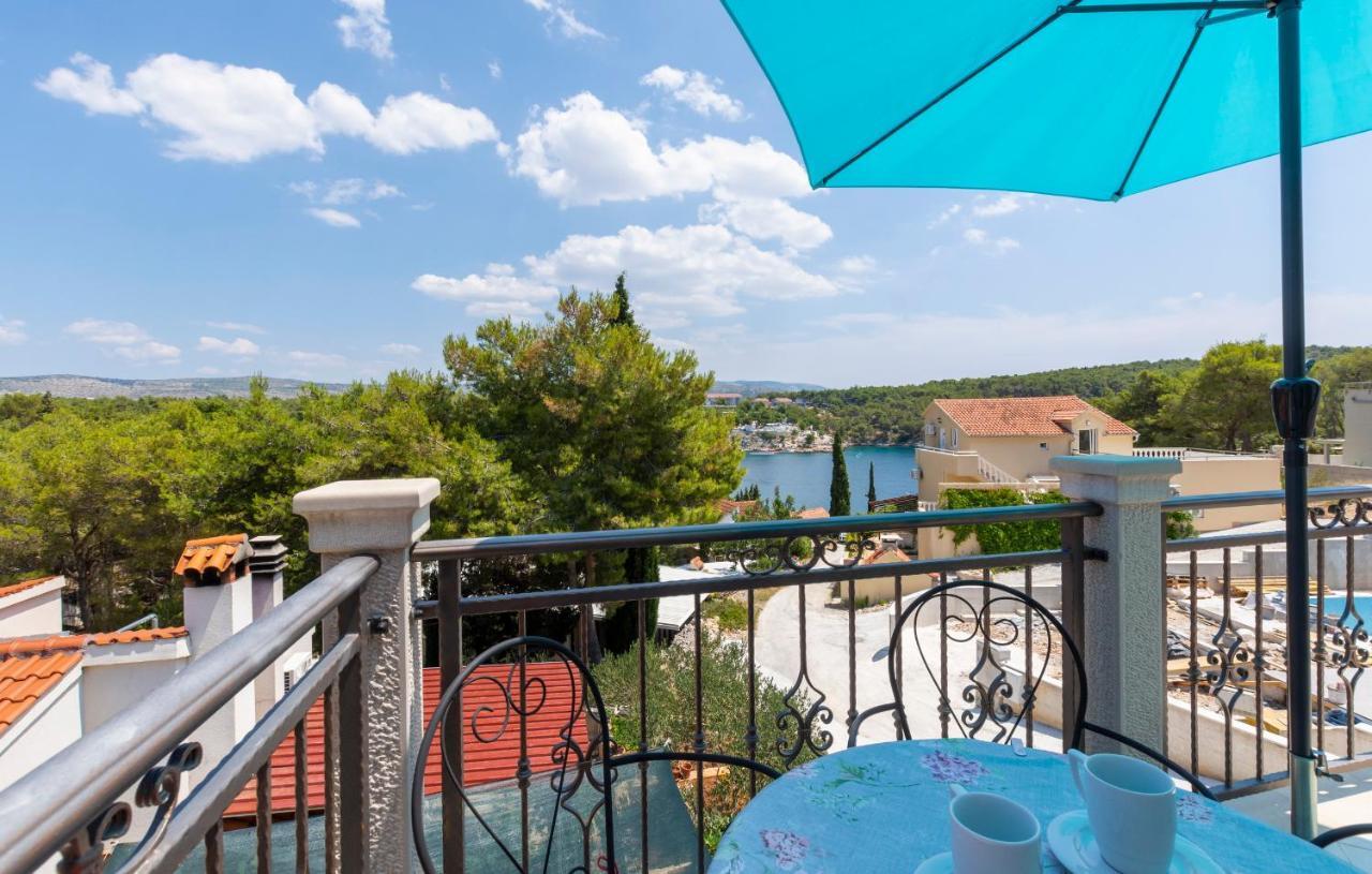 Apartments Listes Milna  Dış mekan fotoğraf